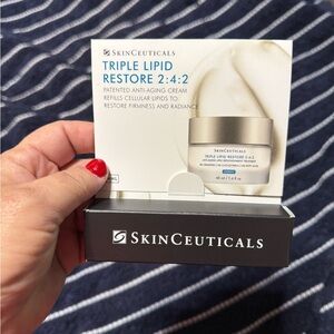 SkinCeuticals Triple Lipid Restore 2:4:2 Cream - White and Gray Packaging
